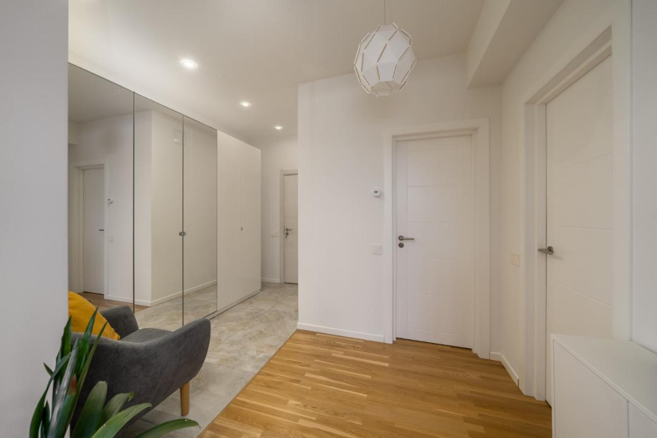 1-Bedroom Penthouse With Underground Parking Riga Eksteriør billede